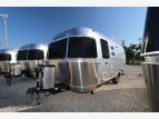 Thumbnail Photo 13 for New 2022 Airstream Caravel